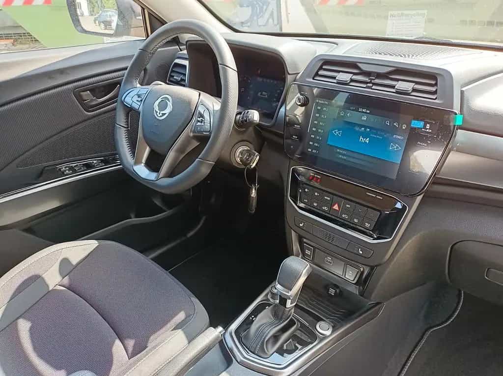 KGM Tivoli 1.5 NOMAD+AUTOMATIK+LM FELGEN+ANDROID++++ null-photo-17