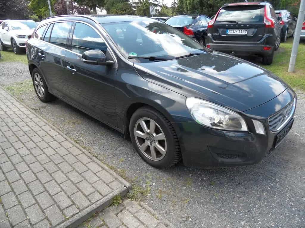 Volvo V60 Kombi Momentum 03/2012-photo-6