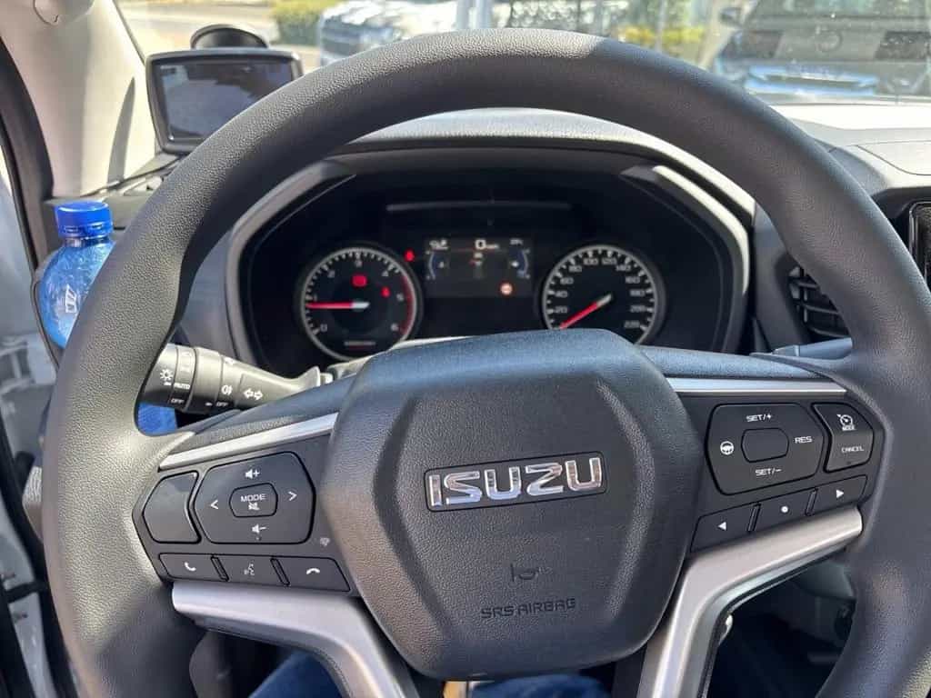 Isuzu D-Max Single Cab 4WD Dreiseiten-Kipper Auflast. 07/2025-photo-20