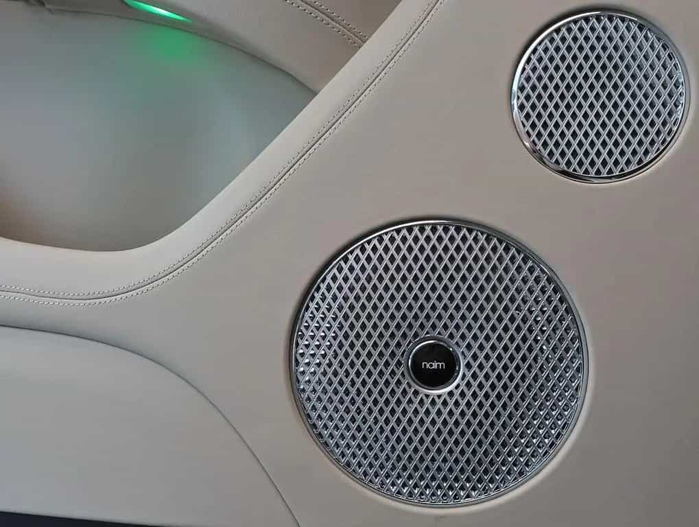 Bentley Bentayga Atelier Edition  4.0 V8 A 4WD Autom. null-photo-14