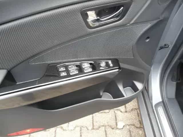 KGM Tivoli 1.5 GDi Sapphire 6-G 03/2023-photo-13