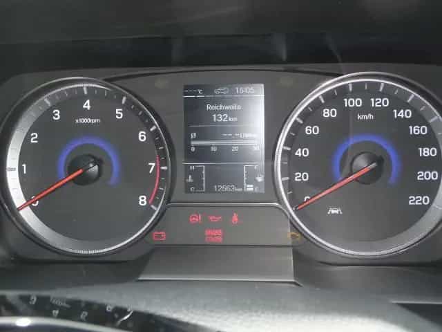 KGM Tivoli 1.5 GDi Sapphire 6-G 03/2023-photo-18