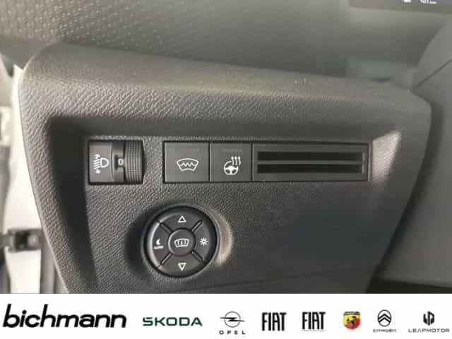 Citroën C4 Max 1.2 KlimaAT Navi SHZ LHZ RCam PDC Alu Spu 08/2025-photo-23