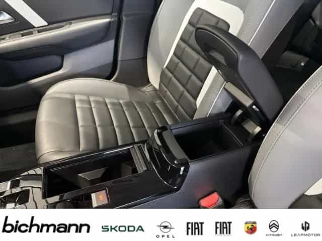 Citroën C4 Max 1.2 KlimaAT Navi SHZ LHZ RCam PDC Alu Spu 08/2025-photo-26