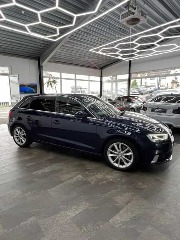 Audi A3 Sportback quattro sport, LED Schweinw, Sounds 12/2017-photo-11