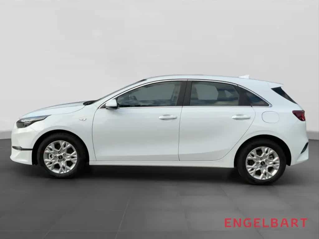 Kia Ceed Vision Automatik 1.5T Komfort+-Paket 09/2025-photo-1