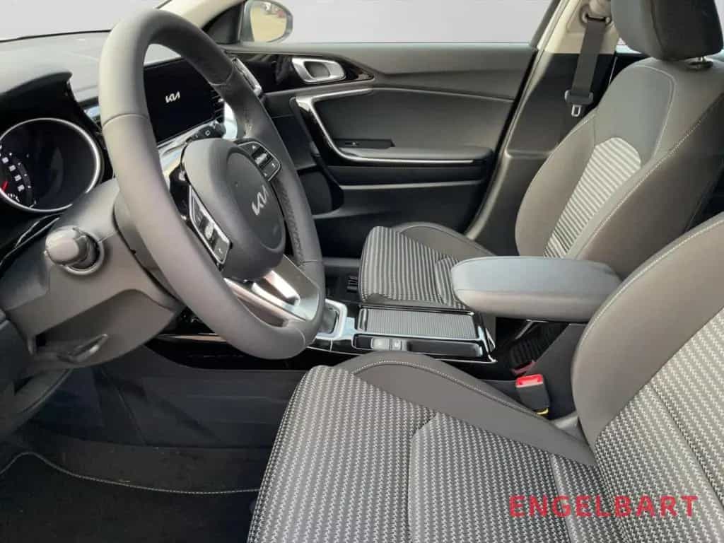 Kia Ceed Vision Automatik 1.5T Komfort+-Paket 09/2025-photo-6