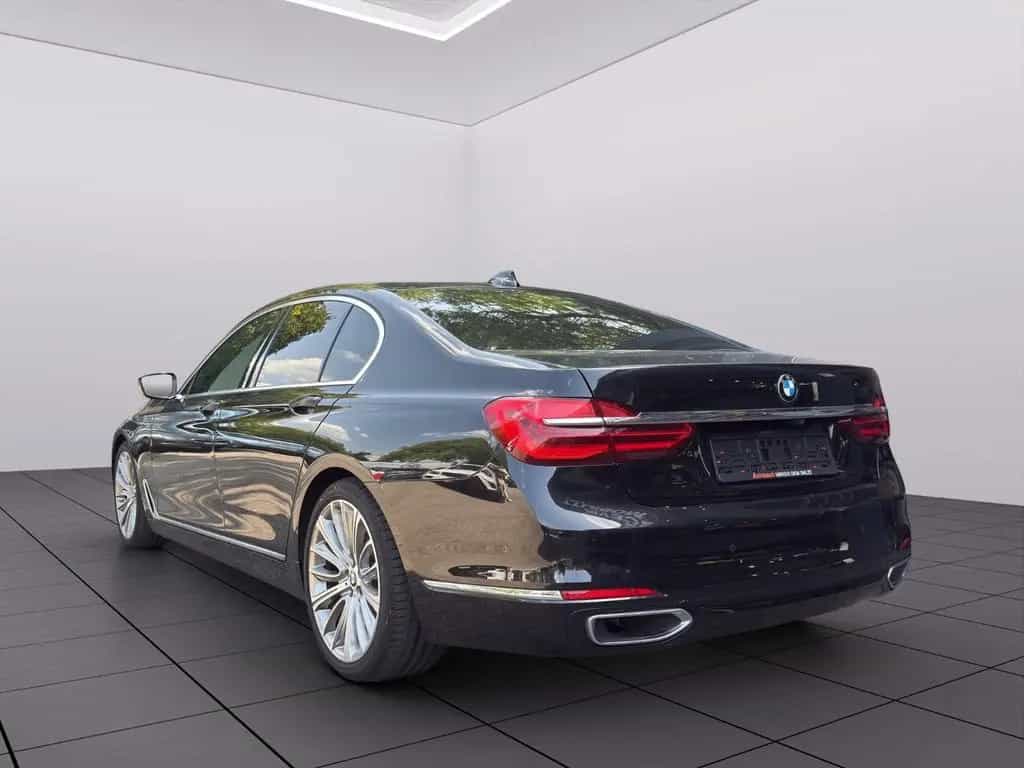 BMW 7 Series 730 Baureihe 7 Lim 730 d 12/2016-photo-2