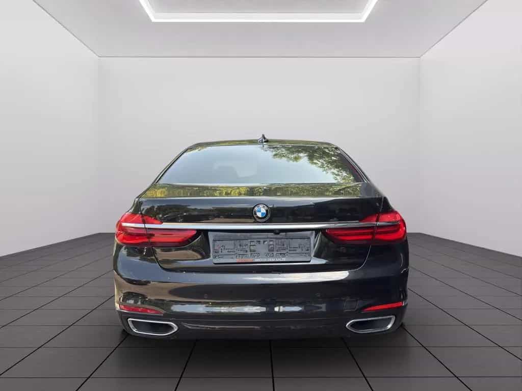 BMW 7 Series 730 Baureihe 7 Lim 730 d 12/2016-photo-3