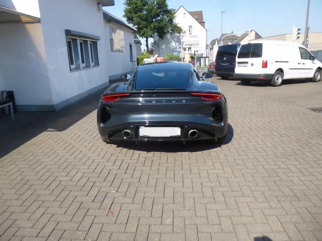 Lotus Emira First Edition 10/2023-photo-2