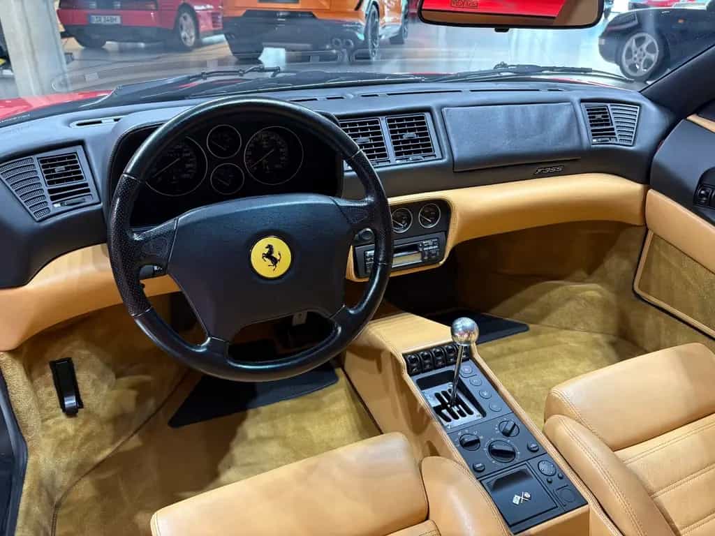 Ferrari F355 Berlinetta *Nur 22.429 KM* Neuwagenzustand 12/2000-photo-13