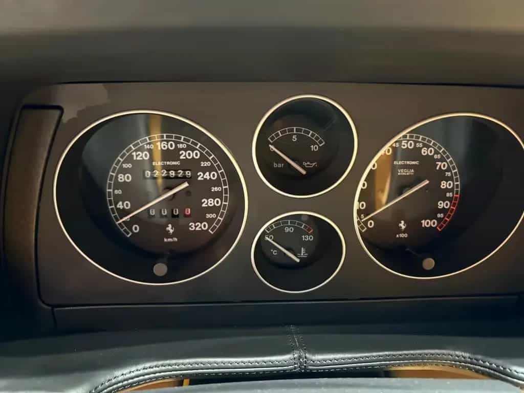 Ferrari F355 Berlinetta *Nur 22.429 KM* Neuwagenzustand 12/2000-photo-15