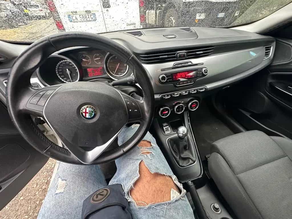 Alfa Romeo Giulietta 1.6 JTDm-2 105 CV 2010 06/2010-photo-3