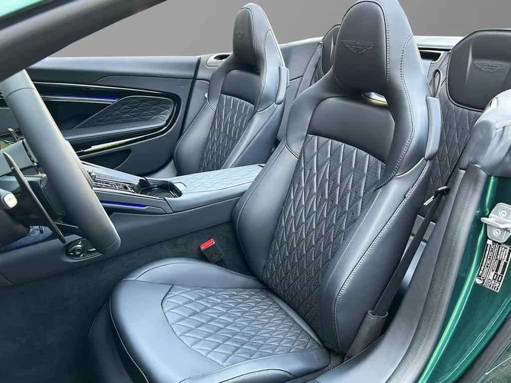 Aston Martin DB12 Volante Malachite Green Onyx Black null-photo-11