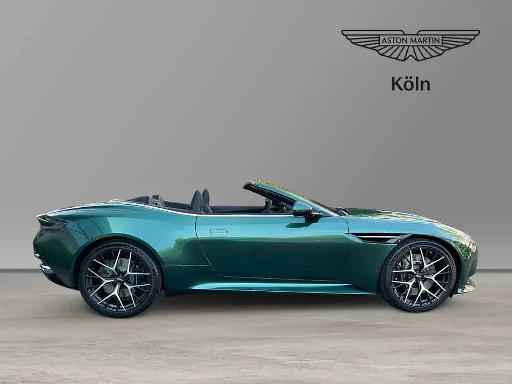 Aston Martin DB12 Volante Malachite Green Onyx Black null-photo-16