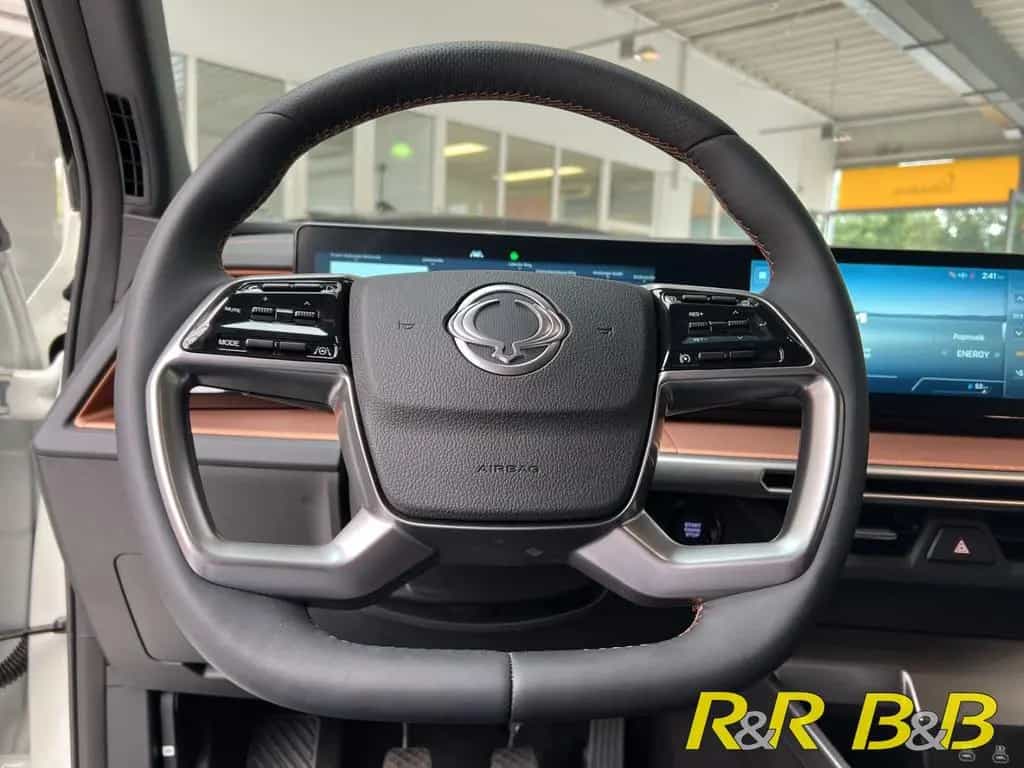 KGM Torres 1.5 GDI Nomad NAVI+SHZ+CARPLAY+DAB+KLIMA+ null-photo-6