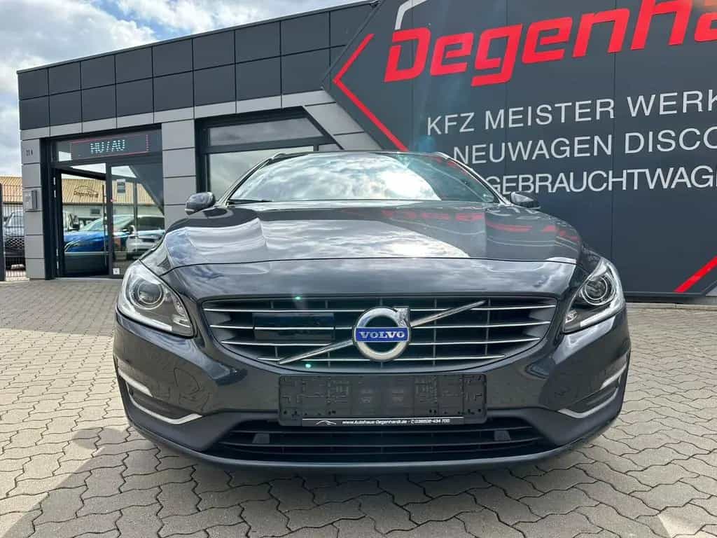 Volvo V60 Kombi Summum Virtual Lane ACC Navi BLIS 02/2018-photo-17