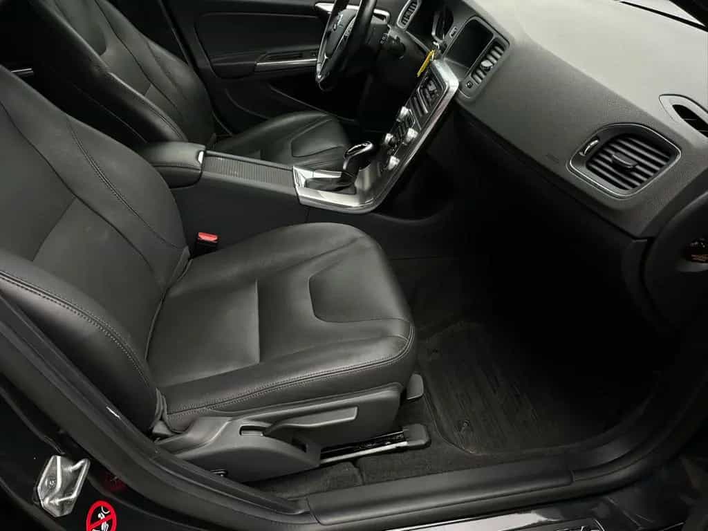 Volvo V60 Kombi Summum Virtual Lane ACC Navi BLIS 02/2018-photo-20