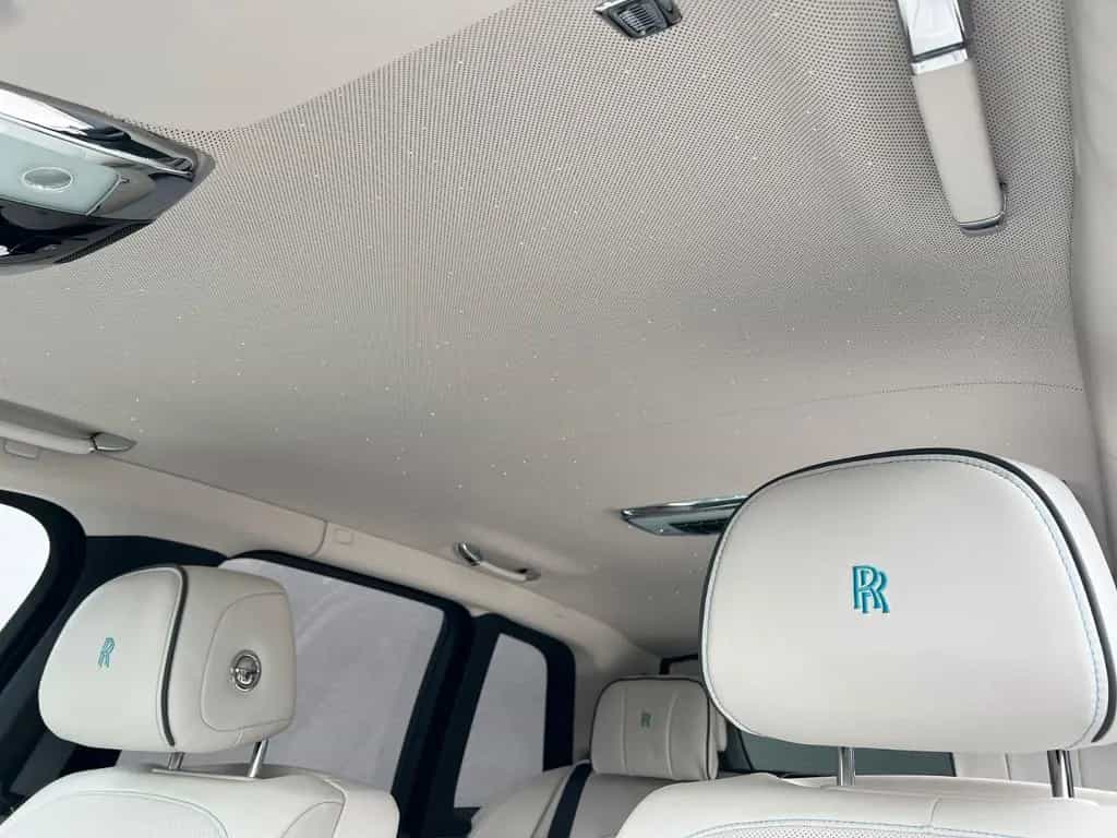 Rolls-Royce Cullinan Black Badge 06/2024-photo-15