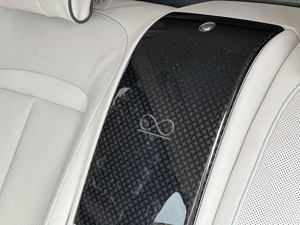 Rolls-Royce Cullinan Black Badge 06/2024-photo-20