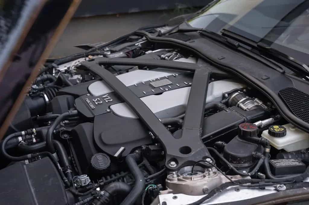 Aston Martin DBS Superleggera - MY23 - New 11/2022-photo-19