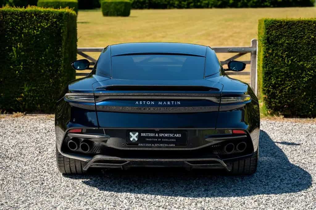 Aston Martin DBS Superleggera - MY23 - New 11/2022-photo-5