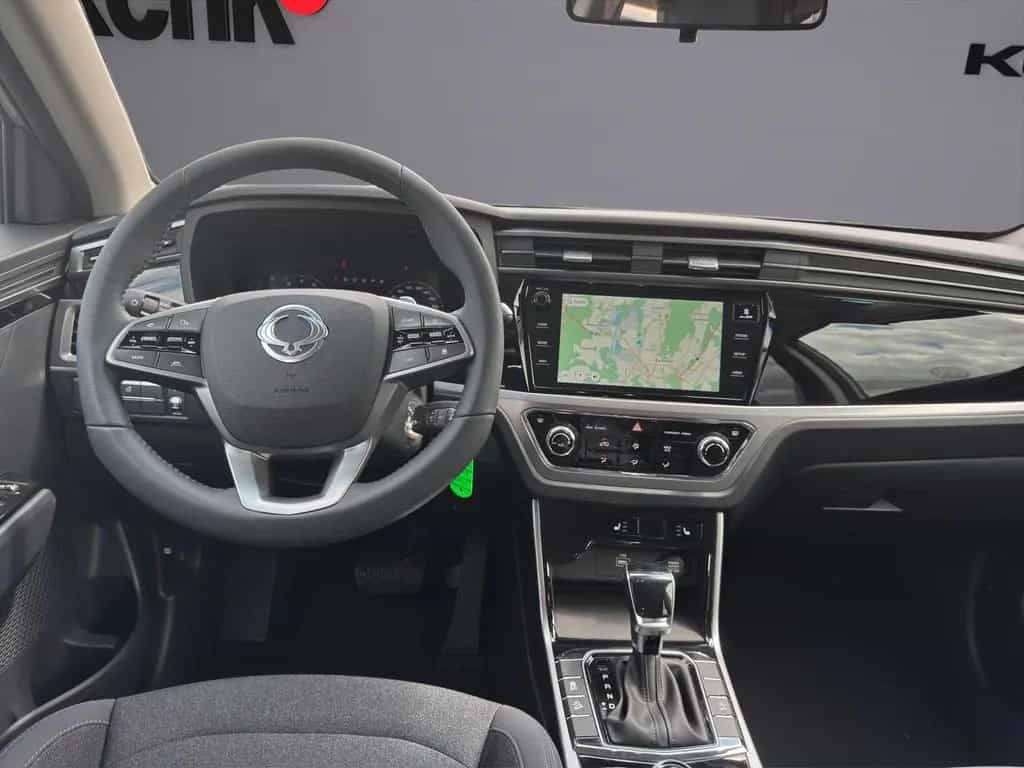 KGM Korando Nomad 1.5 2WD * SHZ/RFK/PDC/APP/KLIMA* 08/2025-photo-10