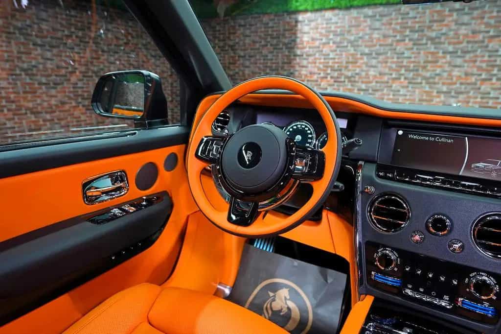 Rolls-Royce Cullinan Onyx Concept null-photo-9