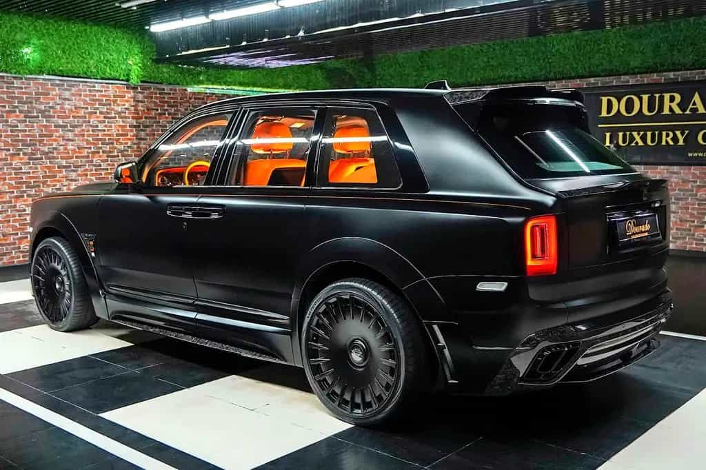 Rolls-Royce Cullinan Onyx Concept null-photo-1