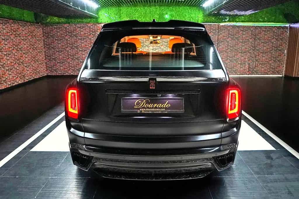 Rolls-Royce Cullinan Onyx Concept null-photo-2