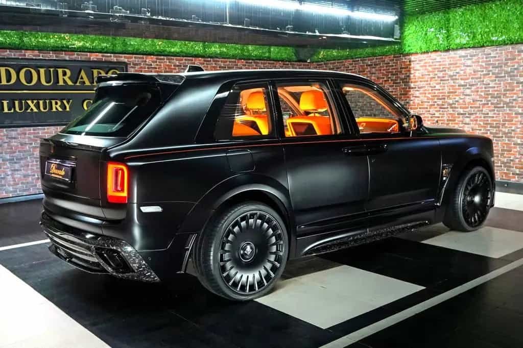 Rolls-Royce Cullinan Onyx Concept null-photo-3