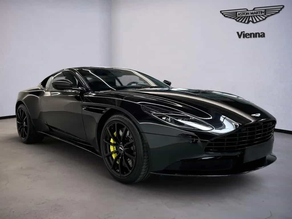 Aston Martin DB11 V12 AMR | Carbon Fibre | B & O Soundsystem 08/2020-photo-1