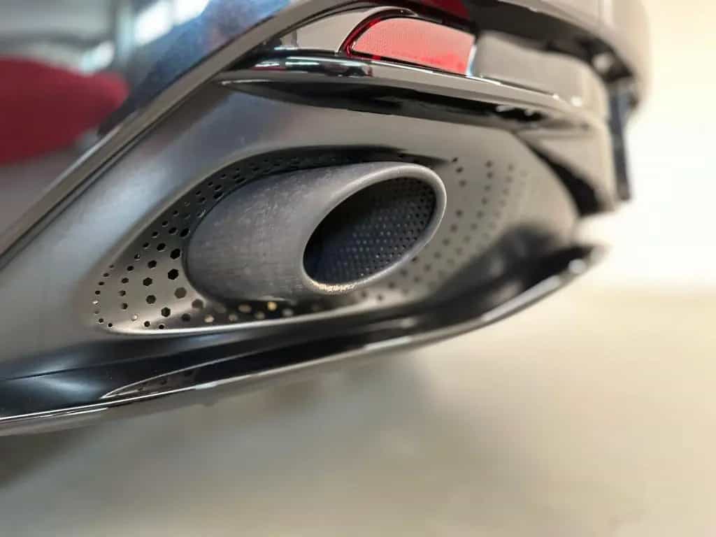 Aston Martin DB11 V12 AMR | Carbon Fibre | B & O Soundsystem 08/2020-photo-10