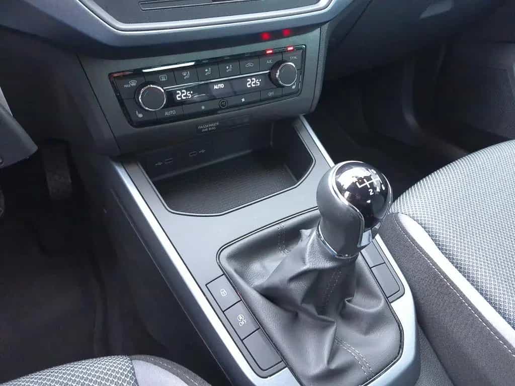 Seat Arona 1,0 TSI 110PS Style 03/2021-photo-13