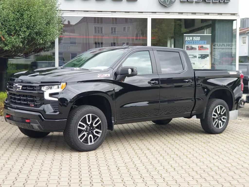 Chevrolet Silverado 6.2l V8 Z71 4x4 Automatik 3.5T AHK 08/2025-photo-1