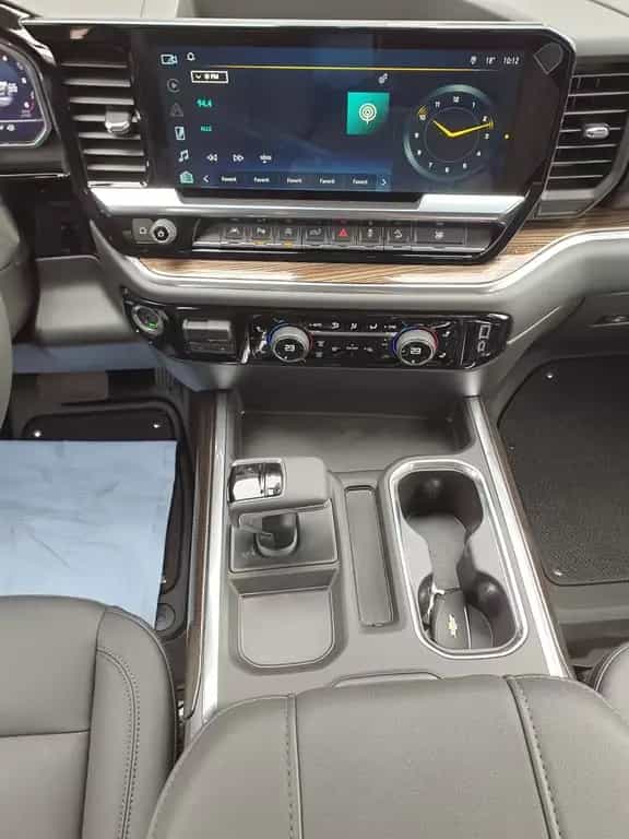 Chevrolet Silverado 6.2l V8 Z71 4x4 Automatik 3.5T AHK 08/2025-photo-15