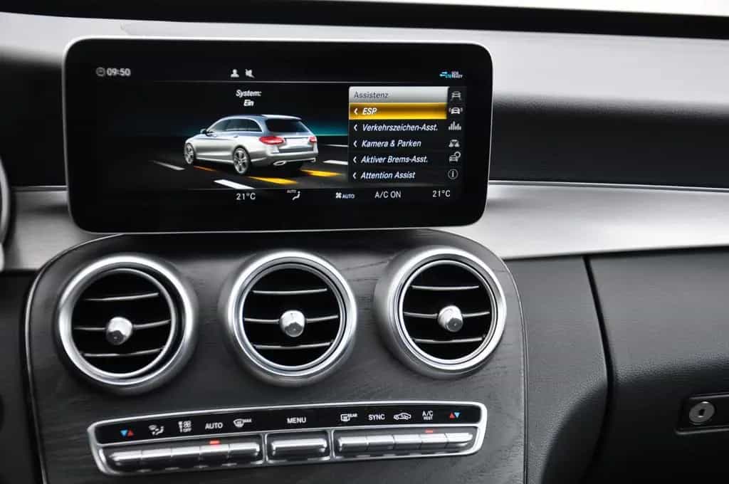 Mercedes-Benz C 200 T 9G Avantgarde LED-KAM-NAV-ACC-AHK-WIDESC 11/2019-photo-17