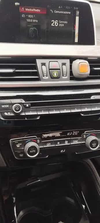 BMW X1 X1 xDrive18d xLine 04/2019-photo-2