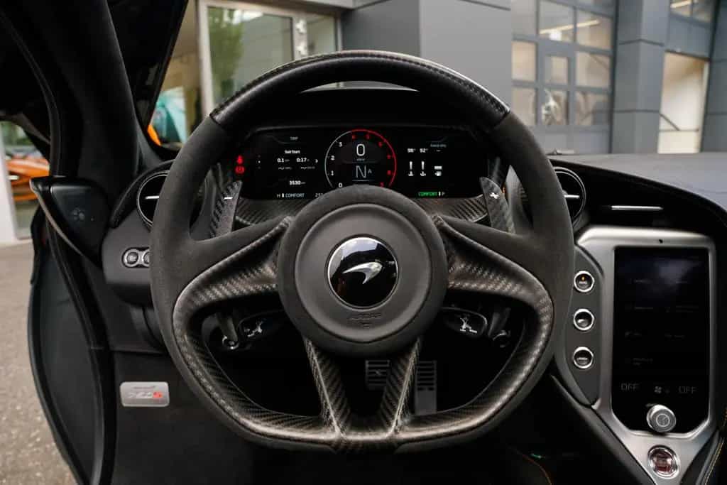 McLaren 750S | CF Exterior I CF Interior I Service Paket 01/2024-photo-14