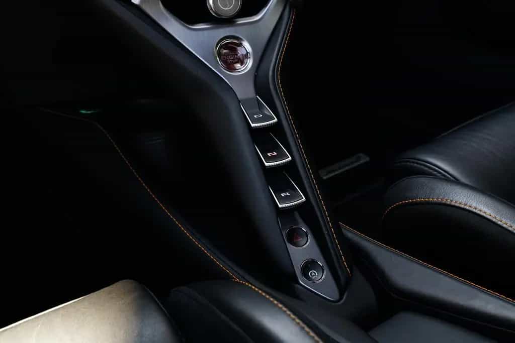 McLaren 750S | CF Exterior I CF Interior I Service Paket 01/2024-photo-16