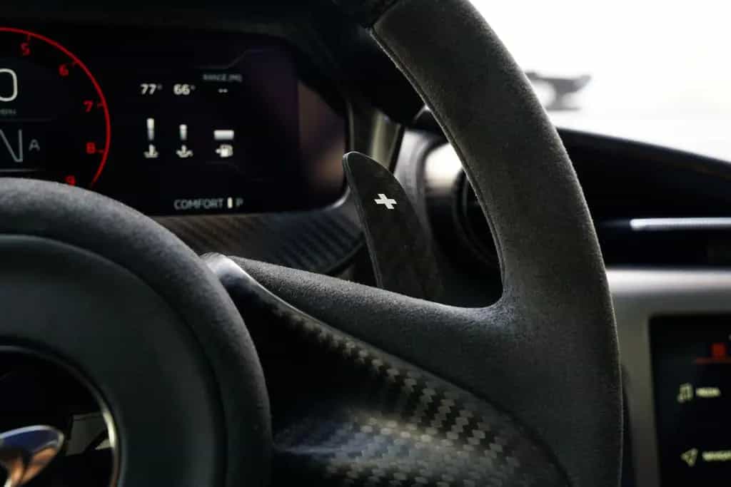 McLaren 750S | CF Exterior I CF Interior I Service Paket 01/2024-photo-17
