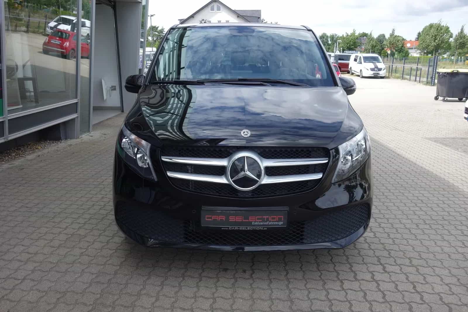 Mercedes-Benz V-Class 220 04/2020-photo-1