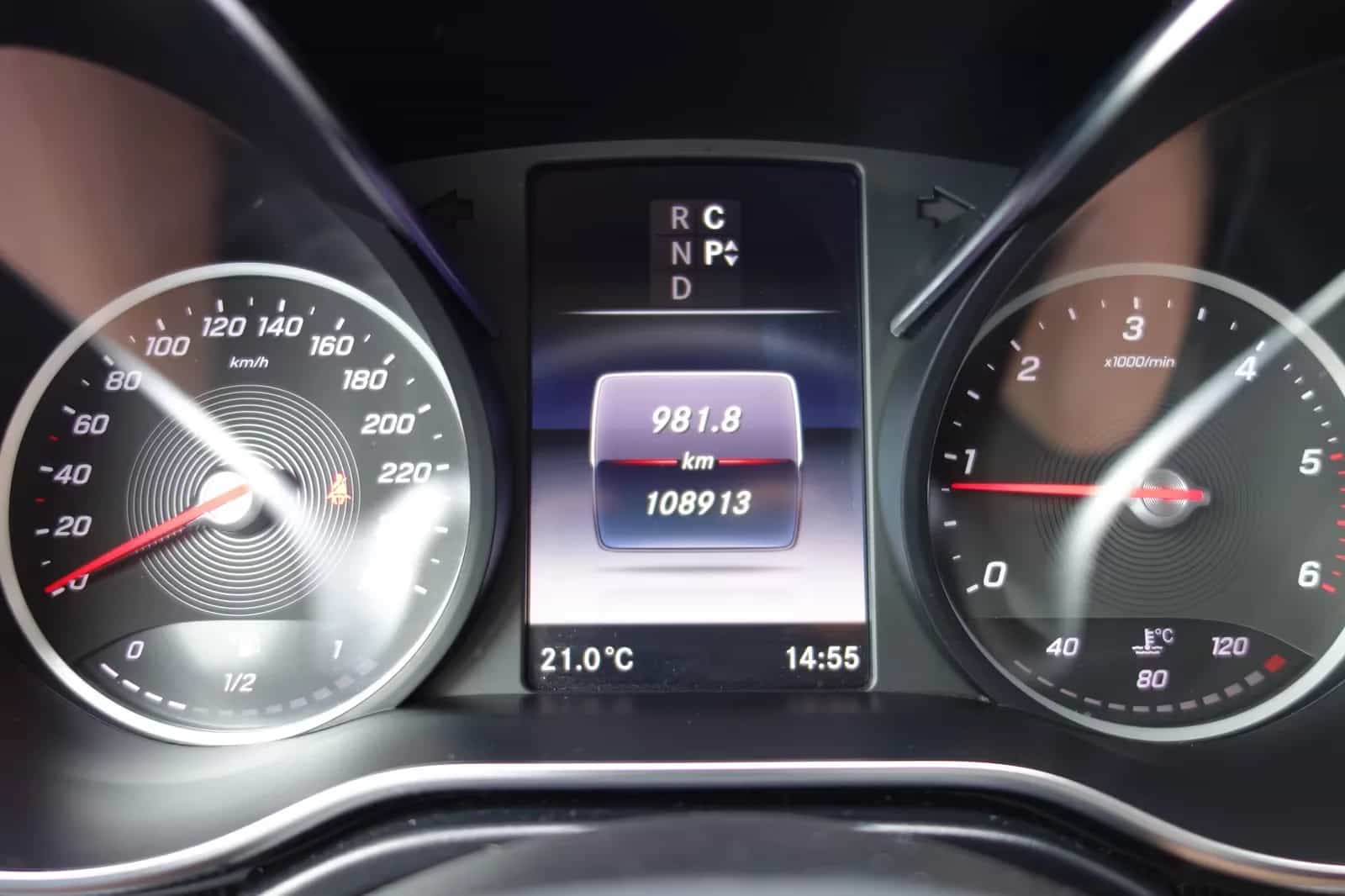 Mercedes-Benz V-Class 220 04/2020-photo-12