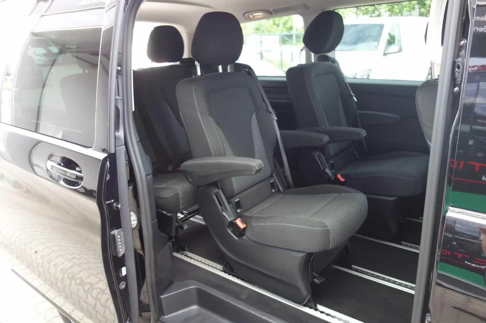 Mercedes-Benz V-Class 220 04/2020-photo-22