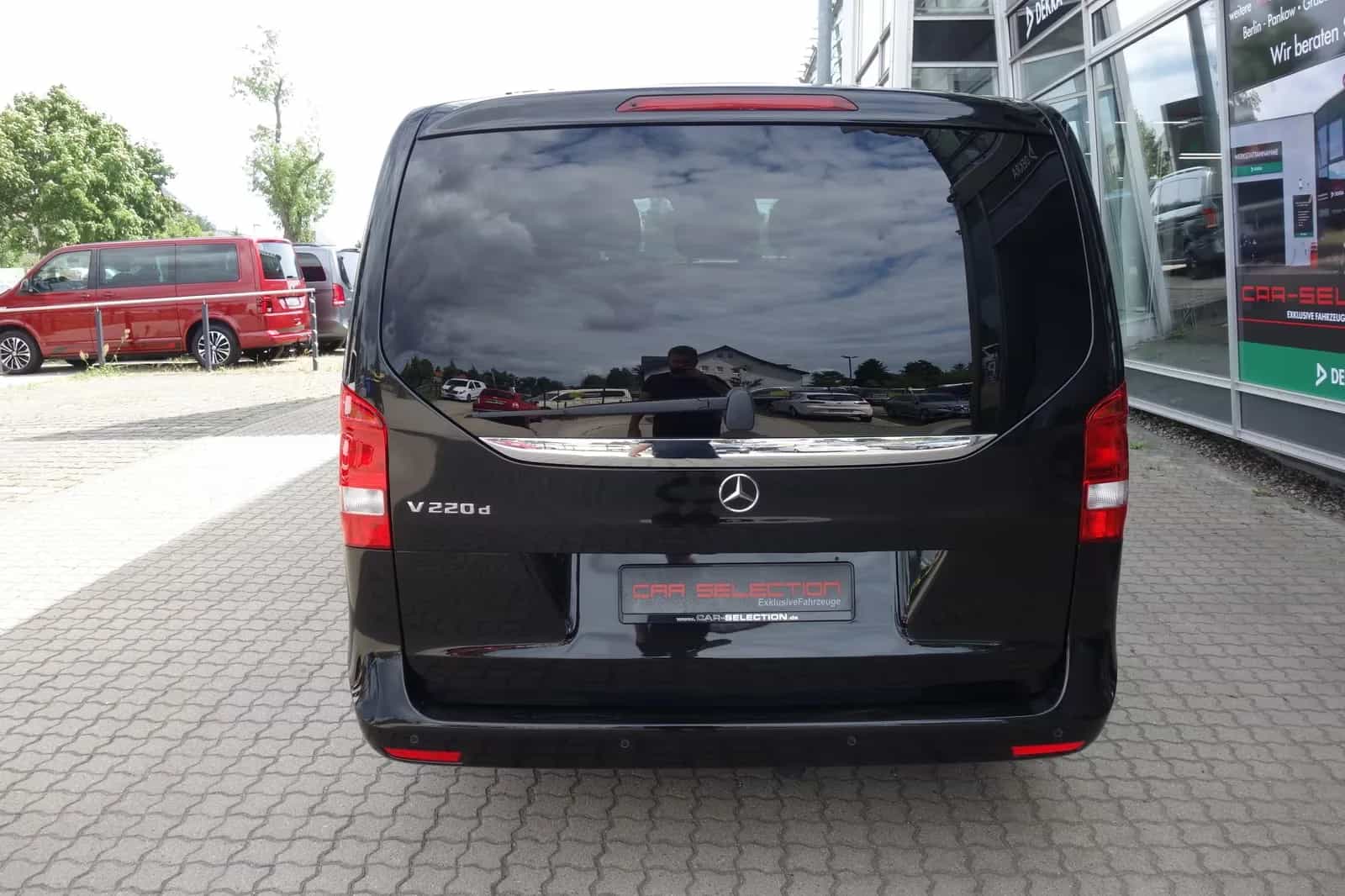 Mercedes-Benz V-Class 220 04/2020-photo-6