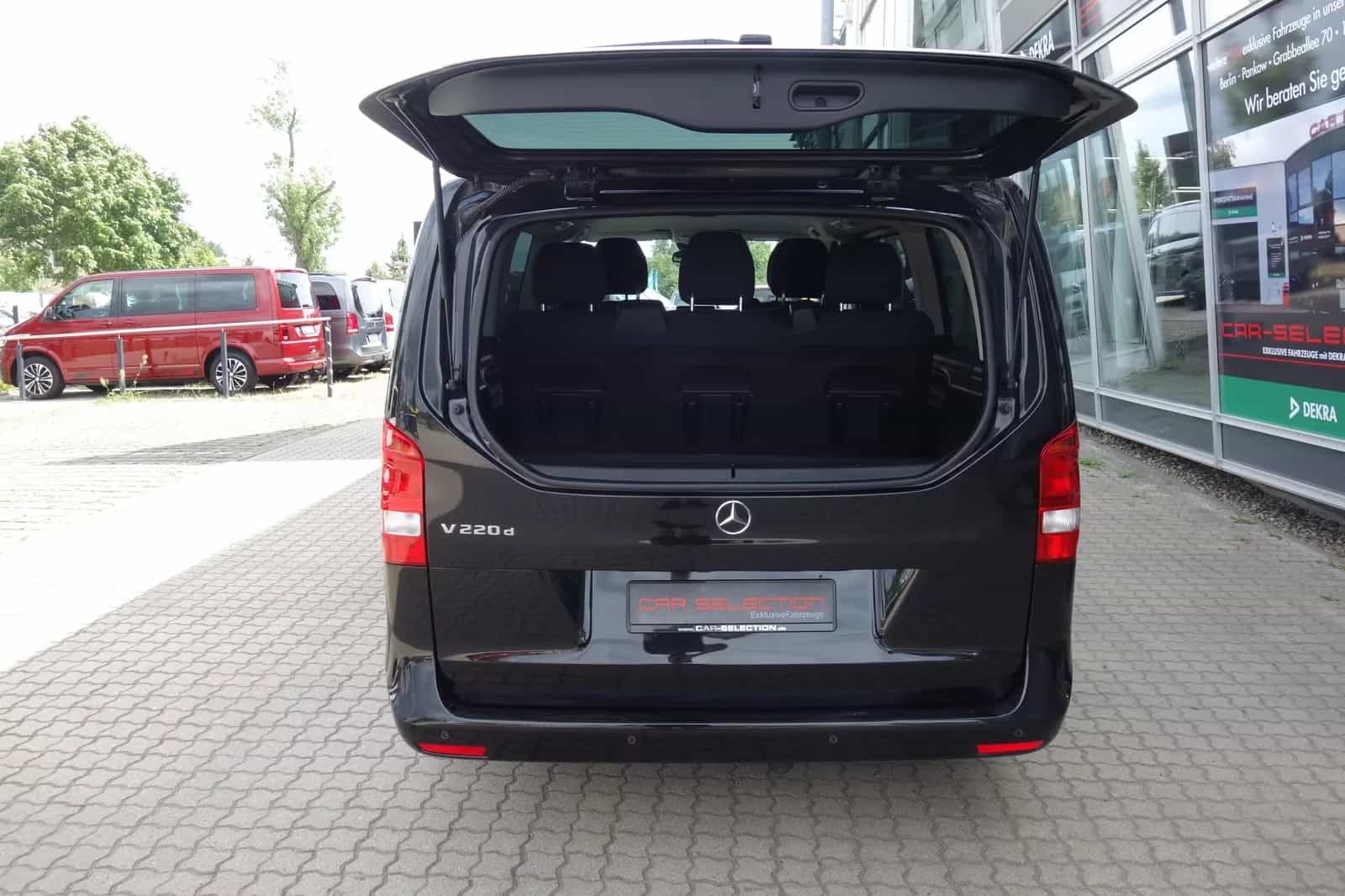 Mercedes-Benz V-Class 220 04/2020-photo-7