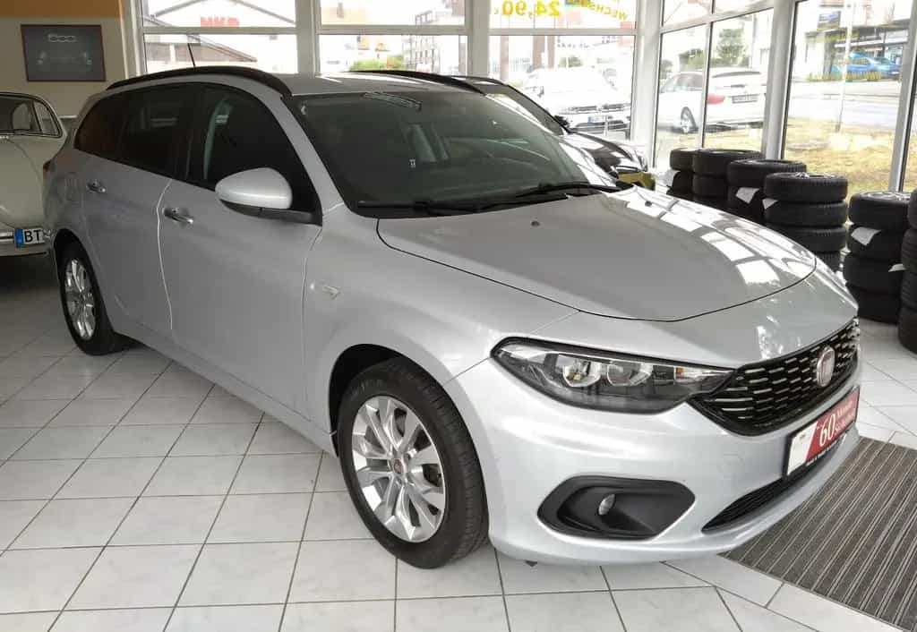 Fiat Tipo Kombi 1.4 T-Jet EASY Navigation Parkpilot 09/2016-photo-2