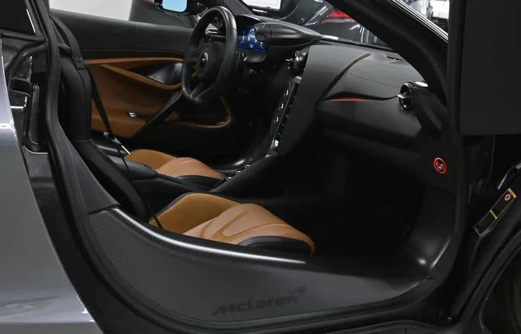 McLaren 750S Spider TechLux 03/2024-photo-3