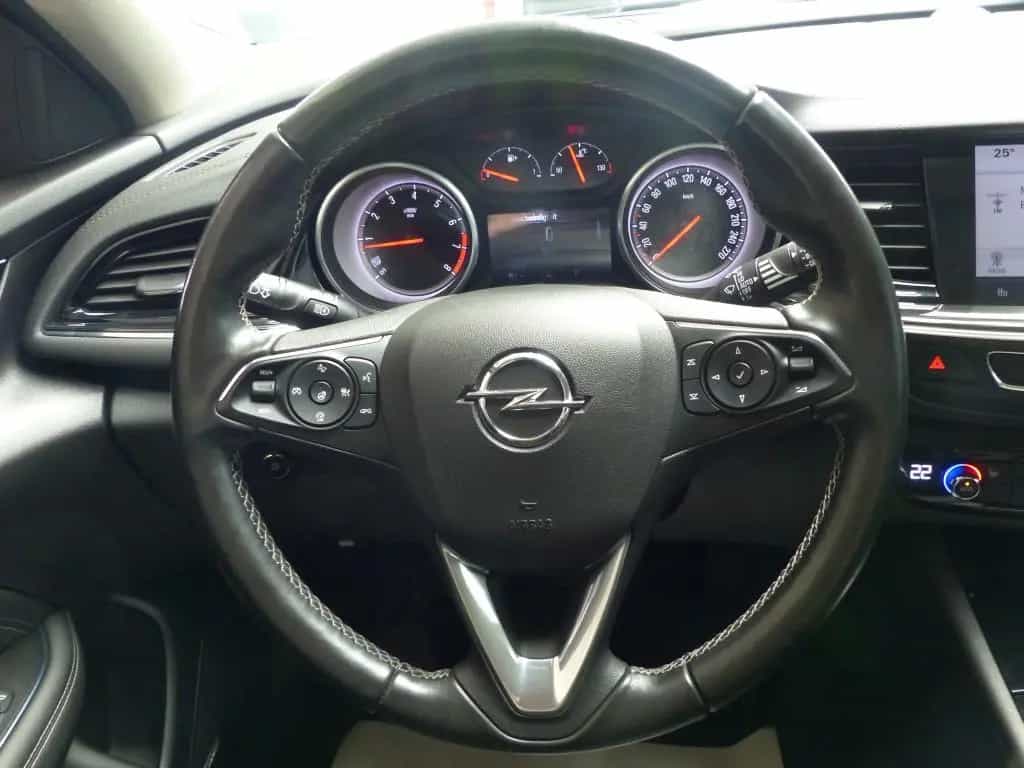 Opel Insignia Grand Sport Innovation 4x4 LED+Bose+Nav 02/2018-photo-20