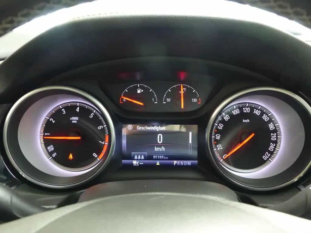 Opel Insignia Grand Sport Innovation 4x4 LED+Bose+Nav 02/2018-photo-24